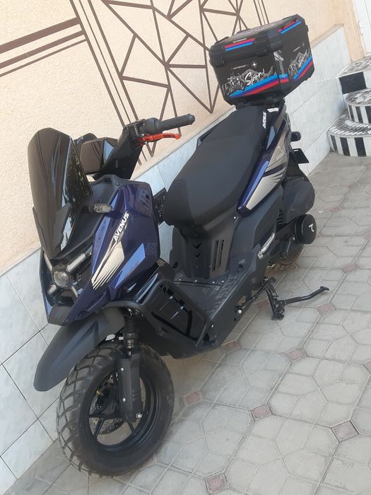 Tank 3 skuter новий