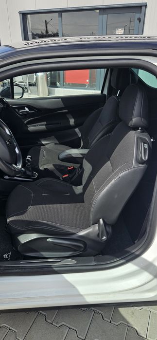 Citroen DS3 - 1.2 VTi So Chic - 2013 - Navigatie