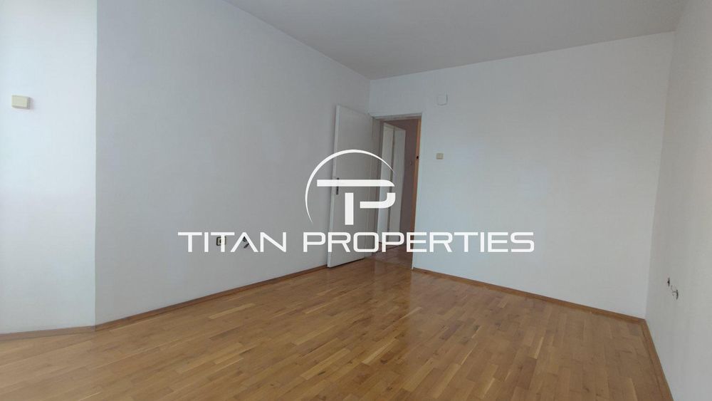 Продава се Четиристаен апартамент в Варна, Аспарухово - 108 кв.м за 1574 €/кв.м - Снимка #2