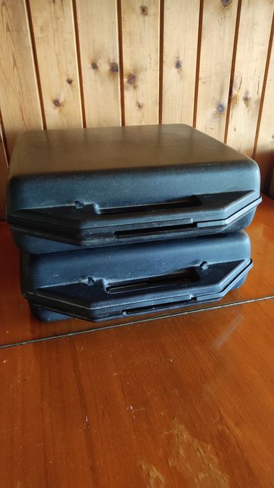 Чисто нови пишещи машини Хеброс 1300Ф в оригинален куфар – 2 бр.