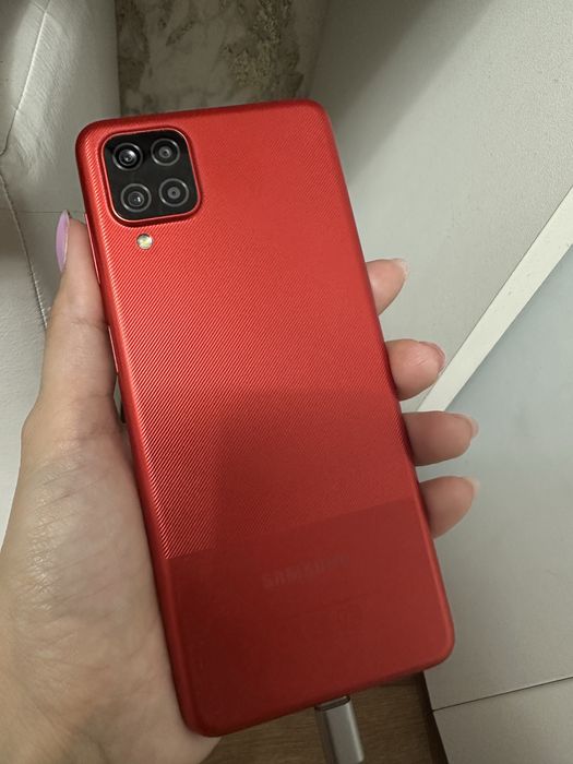 продам  телефон Samsung А12