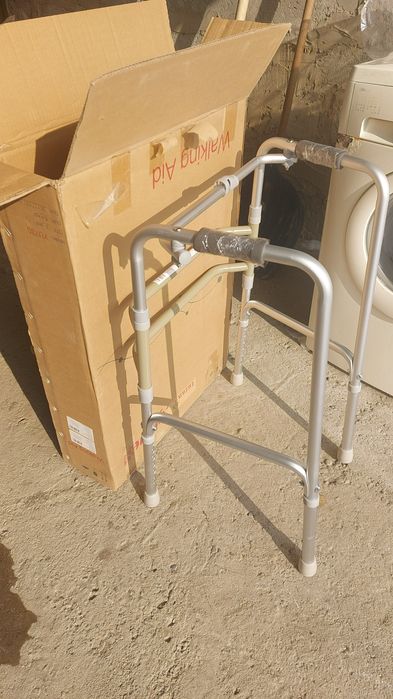 Костыль ,взрослый ходунок