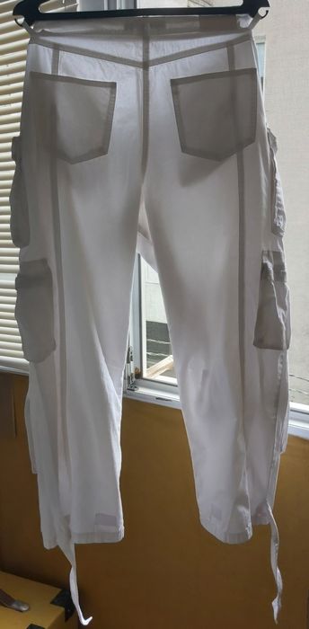 Pantaloni cargo albi noi cu eticheta New Yorker marimea 38