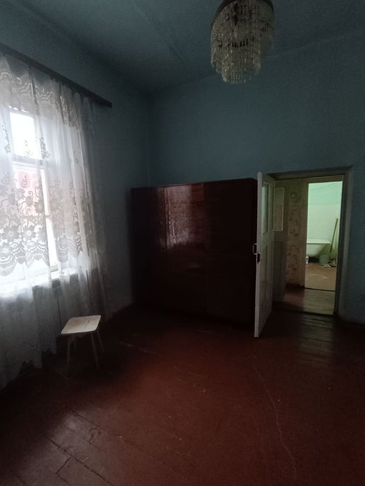 Срочно продается 2 комнатная квартира. Телеграф район.