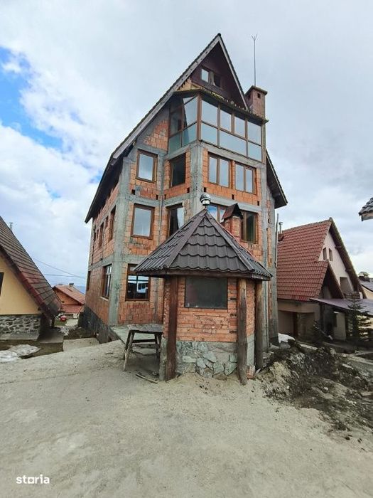 Pensiune de vanzare in Ranca – oportunitate rara langa partia M1