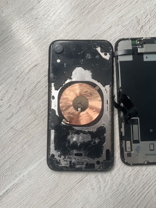 Iphone  xr на части