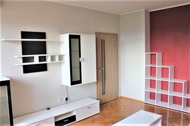 Дава се под наем Двустаен апартамент в София, Медицинска академия - 62 кв.м за 479.4 € - Снимка #1