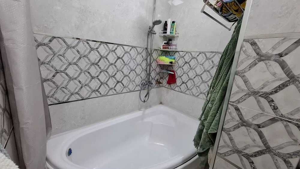 Medgaradok maxallasida 4 xona Dupleks 100m2 Kvartira Sotiladi !