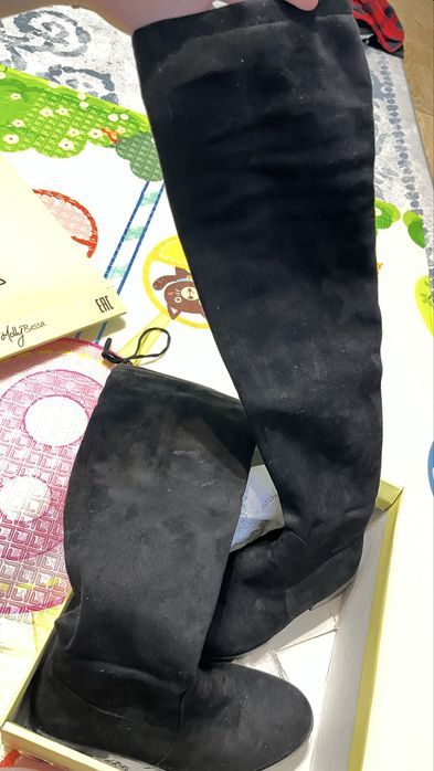 Продам женские сапоги