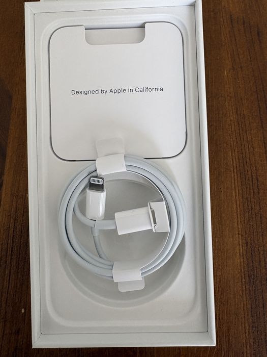 Cablu Iphone 14 si cutie, original