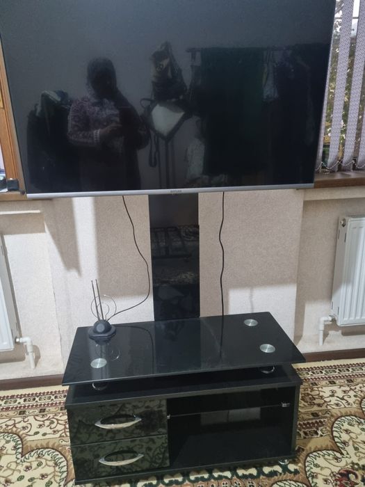 Подствка для телевизора