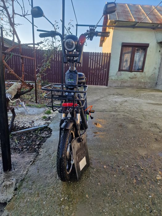 Vând scuter electric