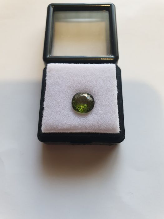 Естествени скъпоценни камъни