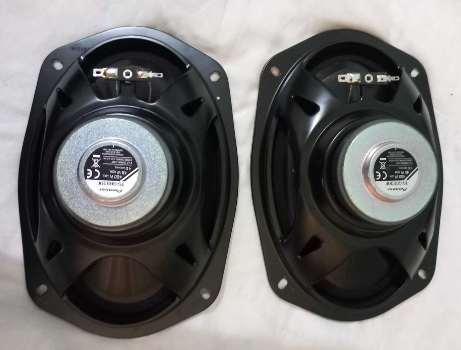 нови говорители Pioneer  трилентови  елипса   45w мощност 16"9" 80 лв