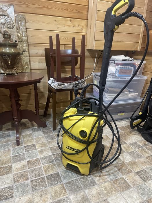 Продам кешер karcher k4 compact