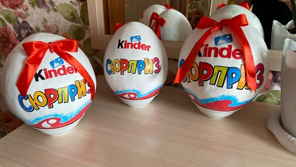 Продаю упаковку виде киндер сюрприза