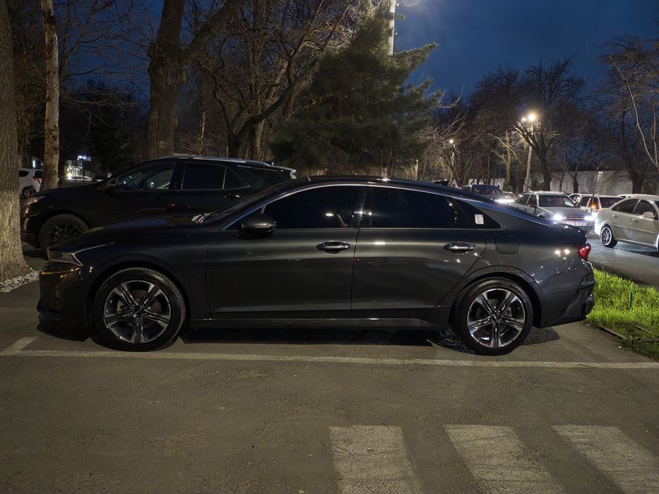 Продам KIA K5 2021 года