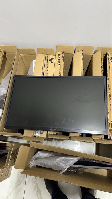 Мониторы 27, Мониторы 32