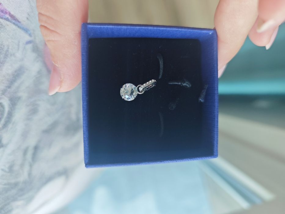 Висулка Swarovski Charm CRY