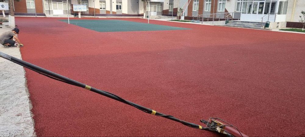 Bollalar oyingohi Yugurish yolagi uchun Quyma rezina .Rezinovy pokrita