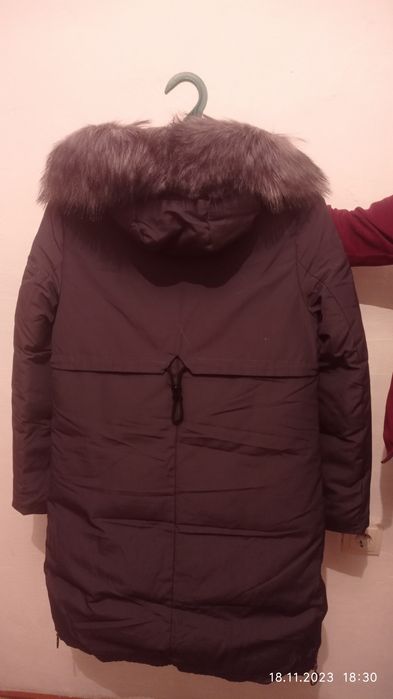 Продам зимнюю куртку