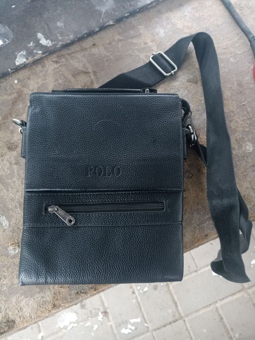 Сумку кожаную продам