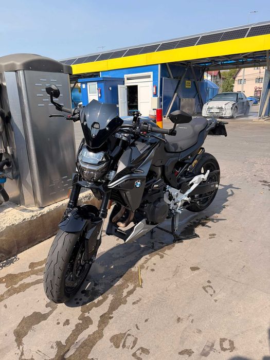 Vand motocicleta - BMW F900R  2025 Triple Black