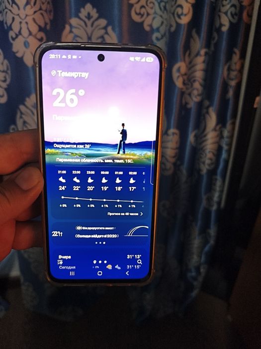 Смартфон Samsung  S24FE