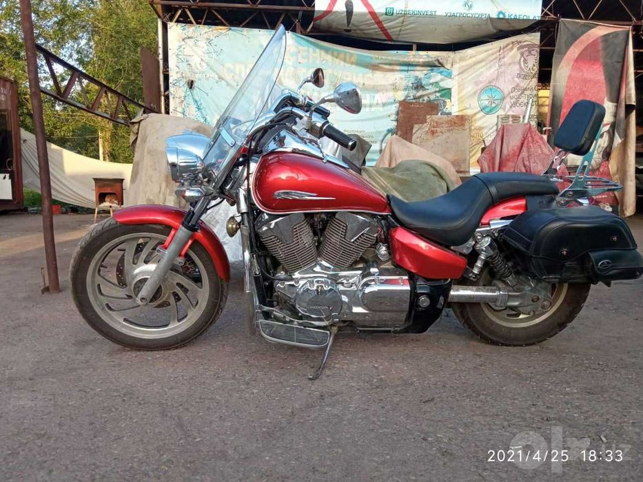 HONDA VTX 1300С (Custom)  2006г -  Круизер