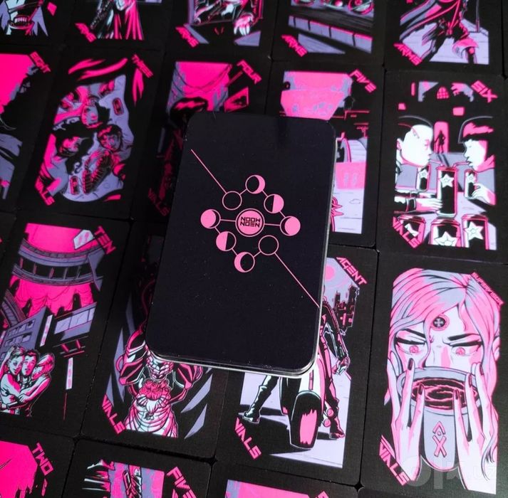 Таро Неоновой луны (Neon moon tarot)