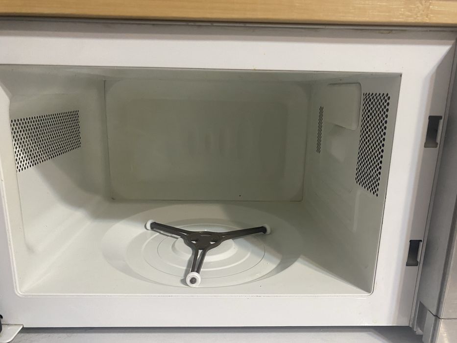 Микроволновая печь