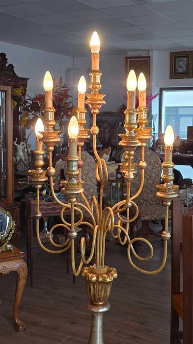 Lampadar de podea deosebit