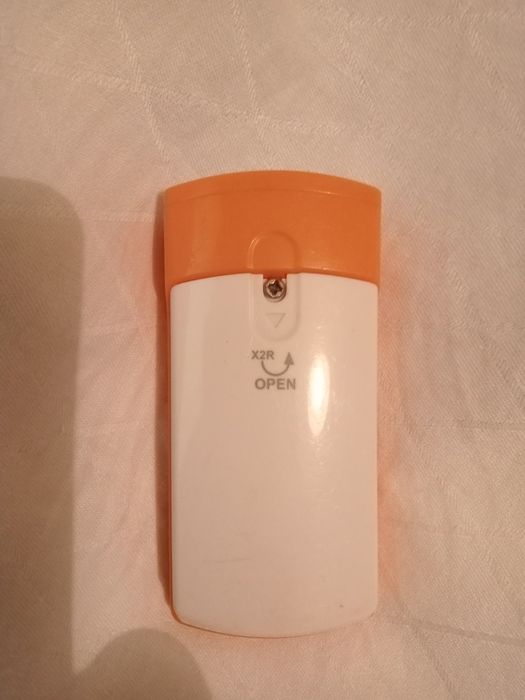 Продам электронную игру