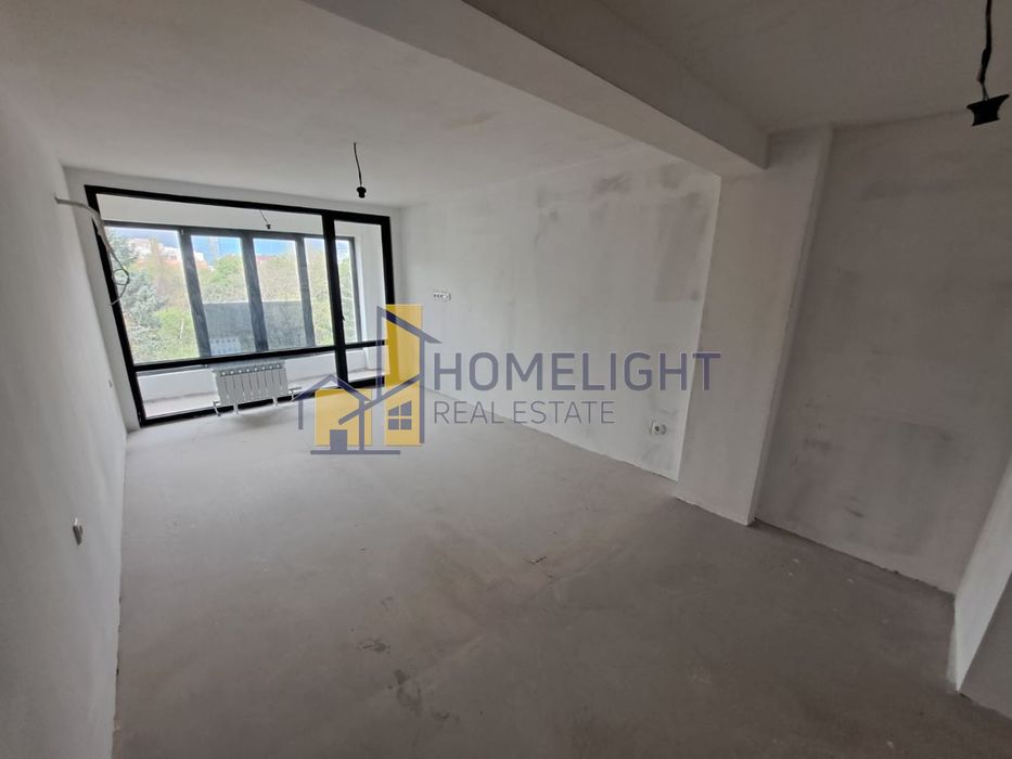 Продава се Тристаен апартамент в София, Гоце Делчев - 134 кв.м за 2732 €/кв.м - Снимка #1