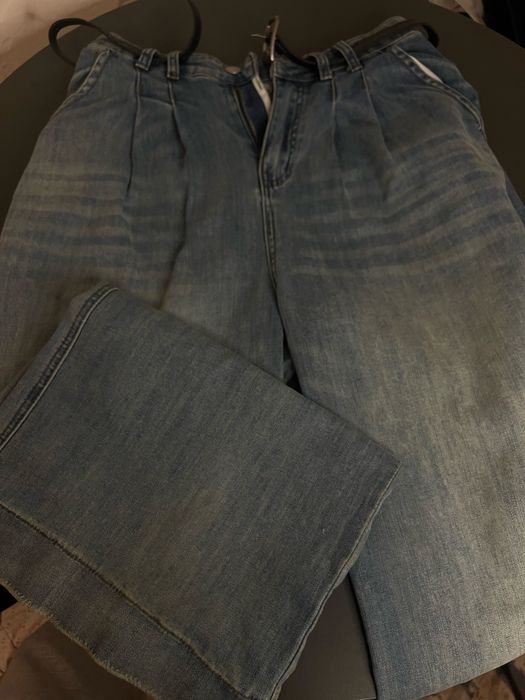 Джинсы с карманами