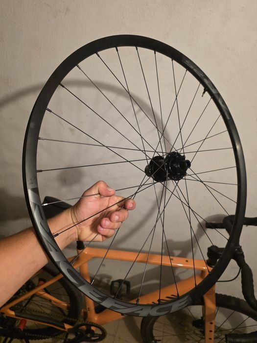 Капла 29" SPANK FLARE 12х142 Shimano Hyperglide (HG) Vibrocore, Race Face и WAG.