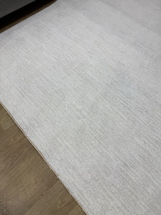 Продам белый ковер