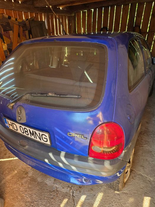 Opel Corsa 1.4 Benzină – 1997 – 600 €