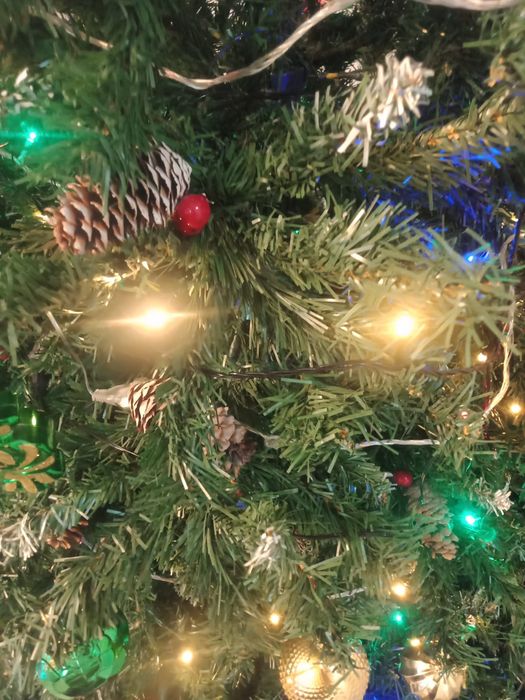 Продам ёлку 2 метра