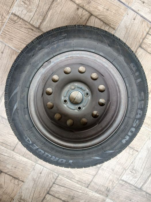 Автомобилна ГУМА с джанта 185/65 R 14  86 T  TORQUEот Форд фокус6