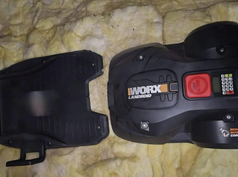 Vând robot pentru tuns gazonul Worx Landroid,nou