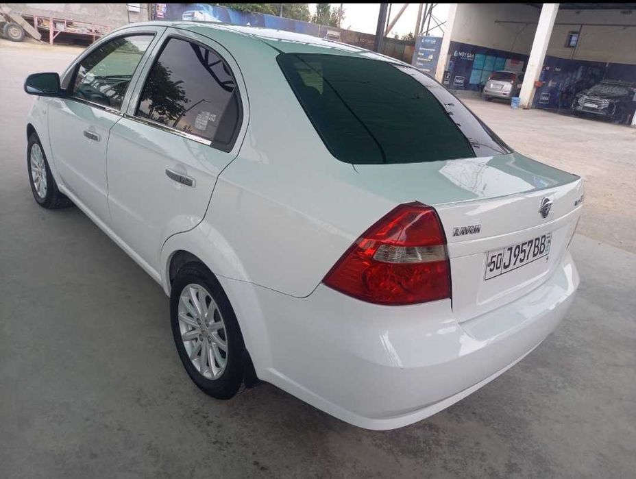 Автомобиль Nexia 3