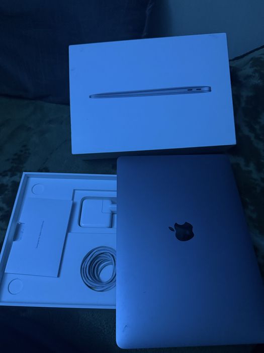 MacBook air 13 / 256гб