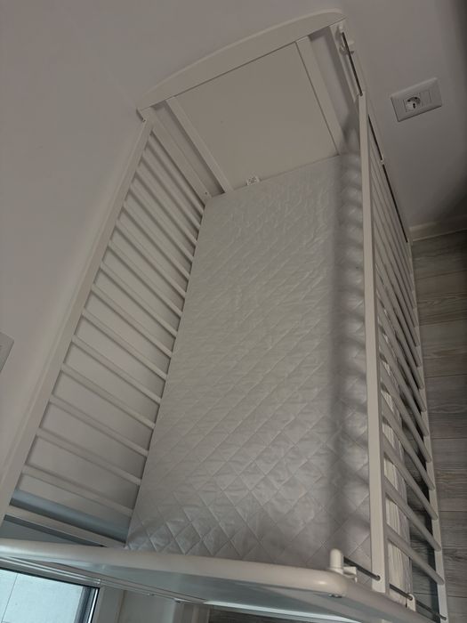 Patut din lemn 120x60 + Saltea + Cearsafuri