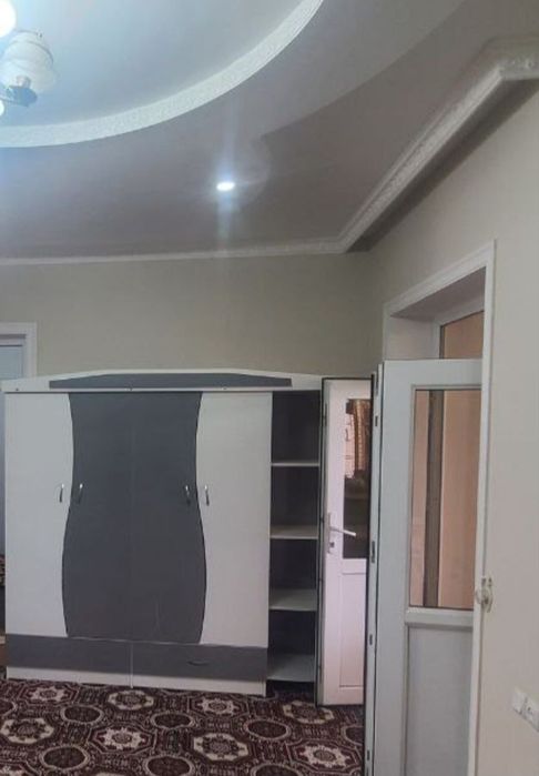 Satkak MFYda 8 sotixli, 7 xonali yangi remontli uy sotiladi