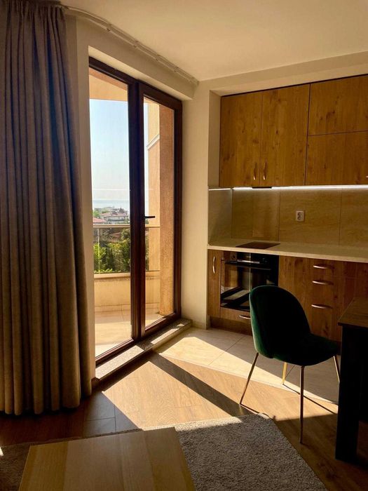 Двустаен апартамент под наем с морска гледка – кв. Бриз, Варна