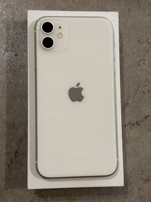 Apple iPhone 11 , 64GB