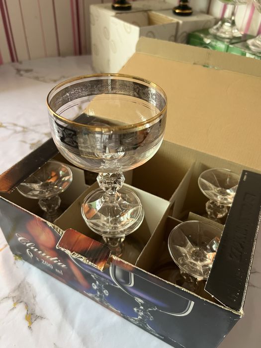 Продается набор посуды