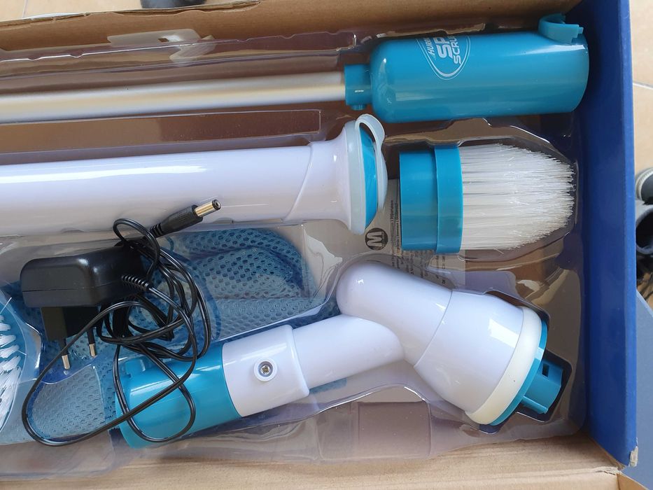 Perie de curățare cu acumulator