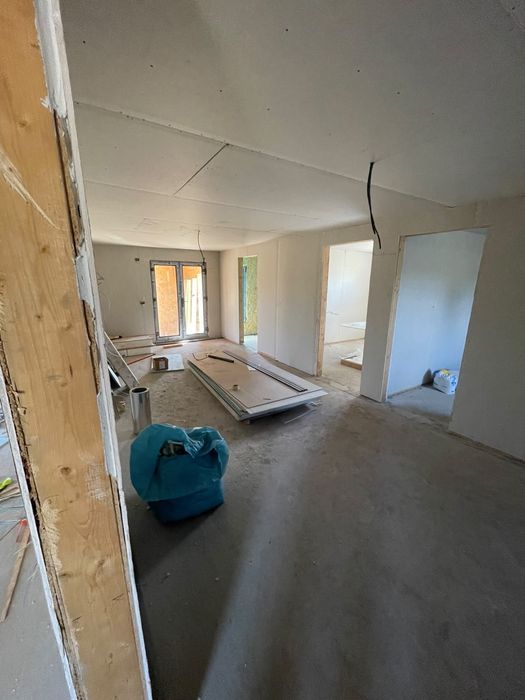 Proprietar vand casa